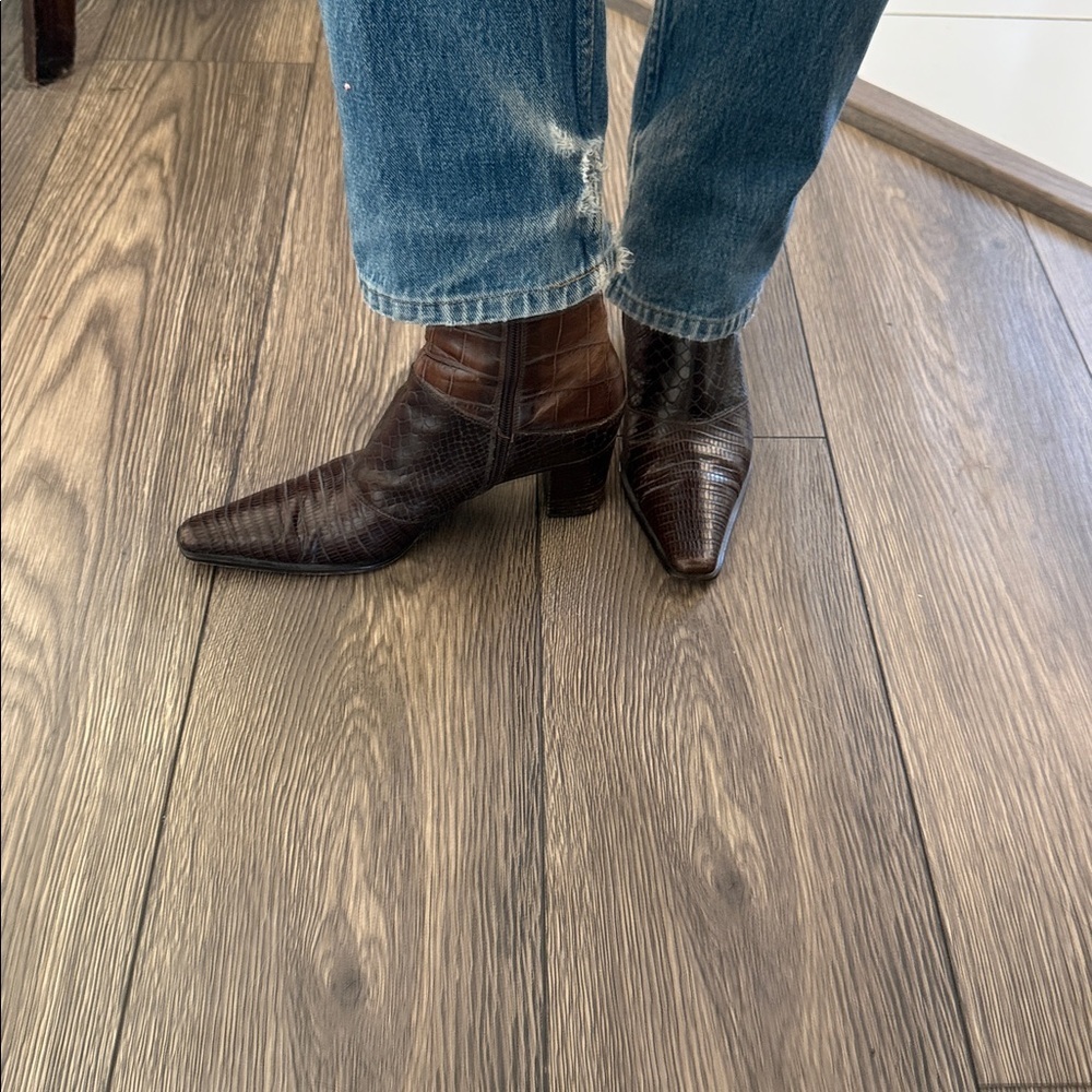 vintage Via Spiga brown crocodile/snake-embossed leather ankle boots - Picture 9 of 11